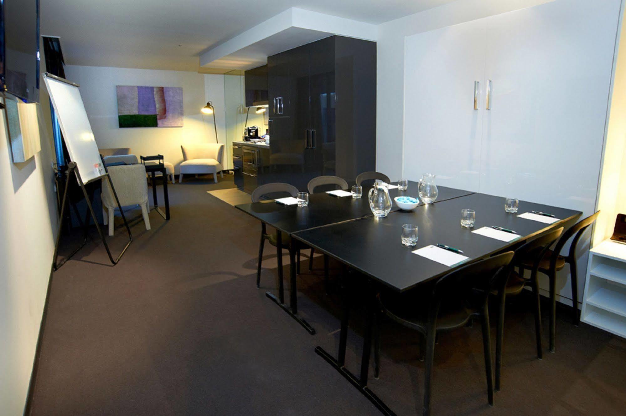 Corporate Living Accommodation Готорн Зручності фото